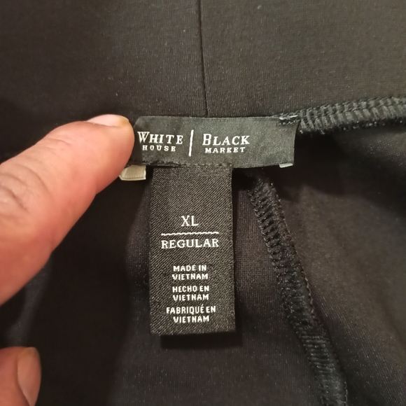 White house black market High-Rise Button Hem Black Slim Capri Jeans. Size XL - Picture 10 of 16